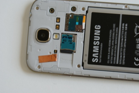 Copper tape on Galaxy S4 body