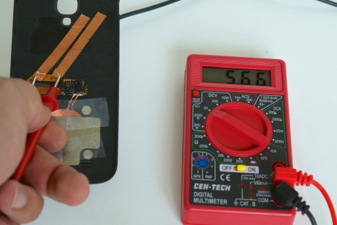 Testing S4 backplate with multimeter